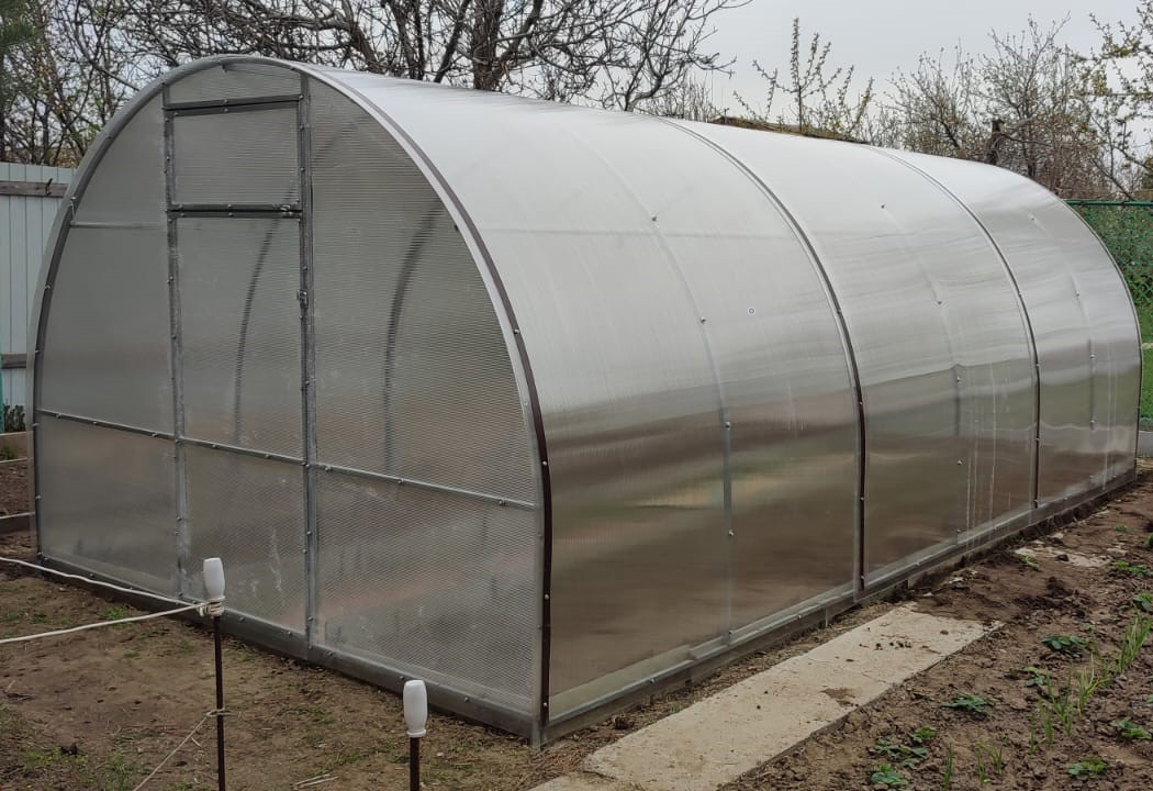 Реконструкция теплиц и замена старого сотового поликарбоната - Биония
