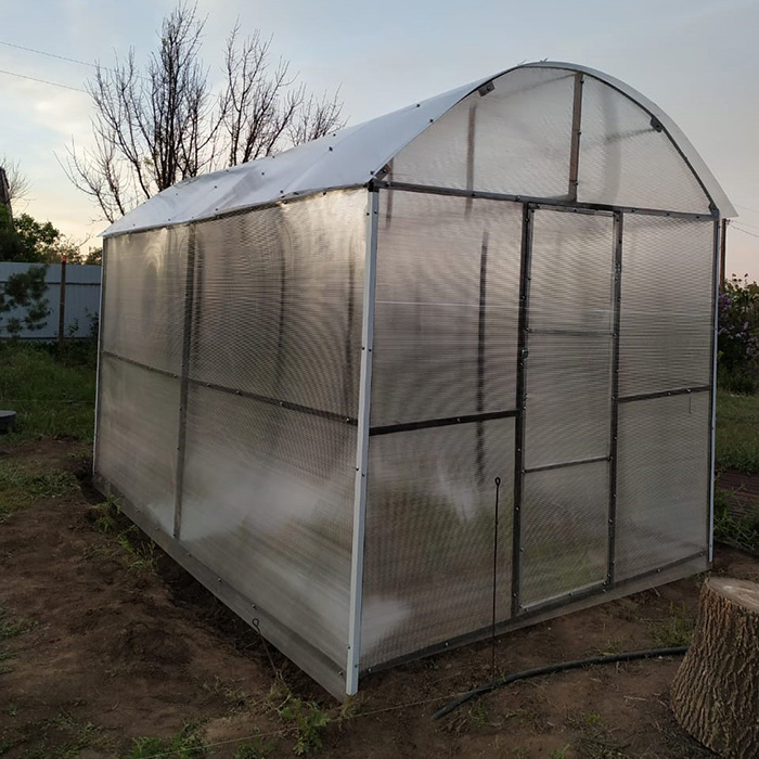 Реконструкция теплиц и замена старого сотового поликарбоната - Биония